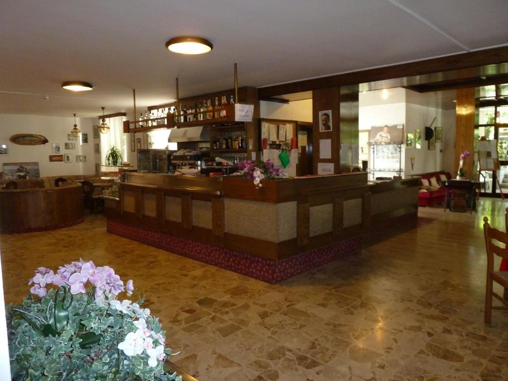 Garden House - Hotel Sport Levico Terme Buitenkant foto