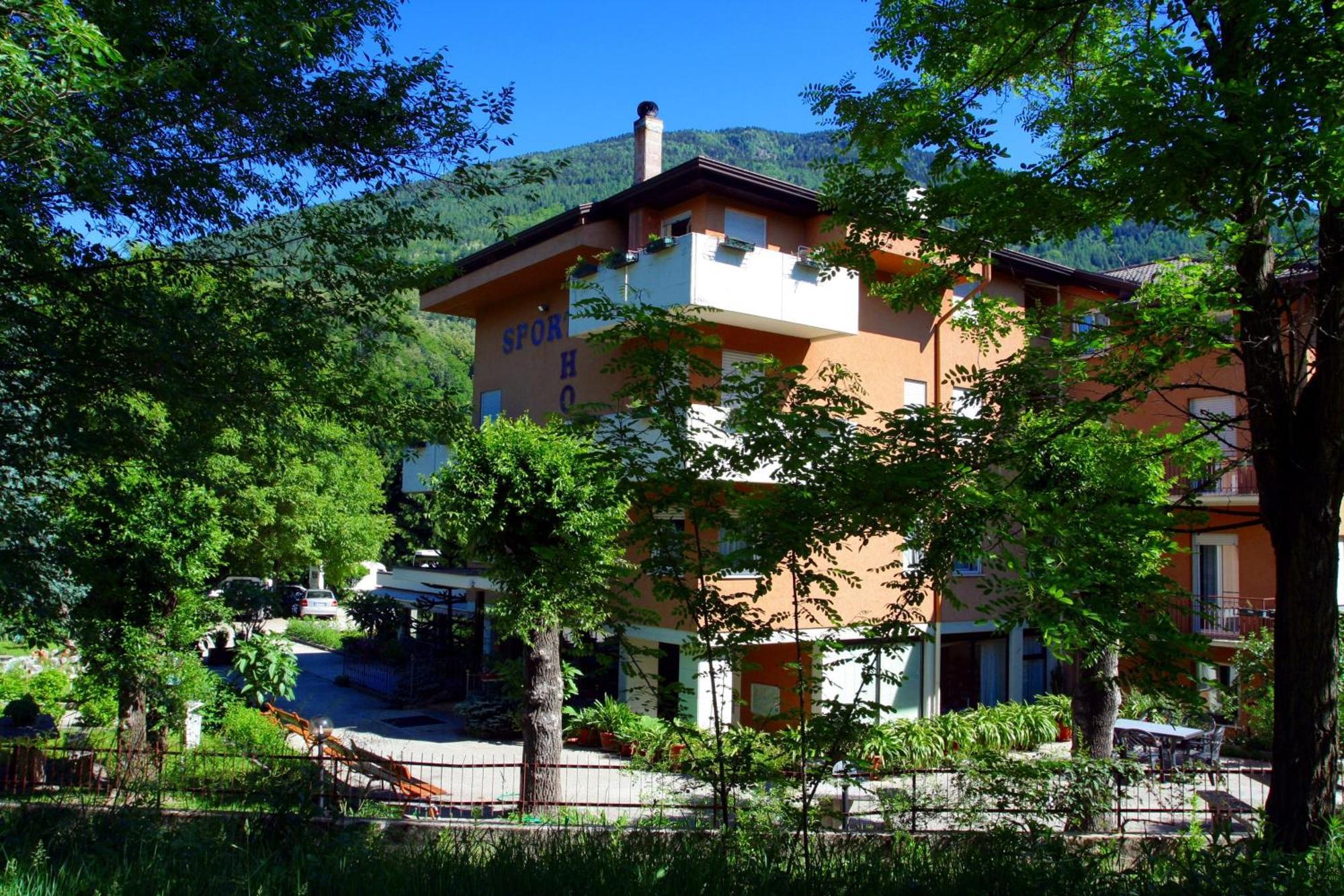 Garden House - Hotel Sport Levico Terme Buitenkant foto